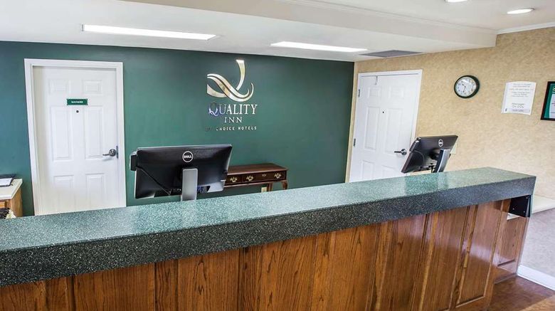 <b>Quality Inn Kingsport South Lobby</b>. Images powered by <a href="https://iceportal.shijigroup.com/" title="IcePortal" target="_blank">IcePortal</a>.