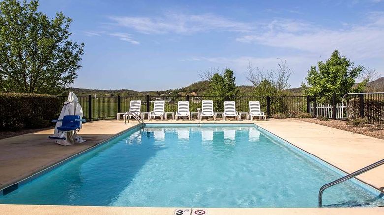 <b>Quality Inn Kingsport South Pool</b>. Images powered by <a href="https://iceportal.shijigroup.com/" title="IcePortal" target="_blank">IcePortal</a>.