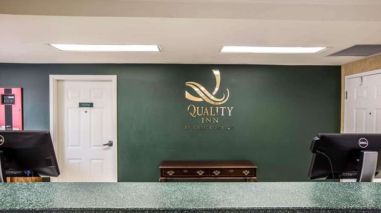 <b>Quality Inn Kingsport South Lobby</b>. Images powered by <a href="https://iceportal.shijigroup.com/" title="IcePortal" target="_blank">IcePortal</a>.