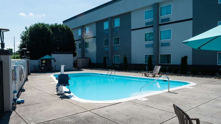 Sleep Inn & Suites West Knoxville Pool