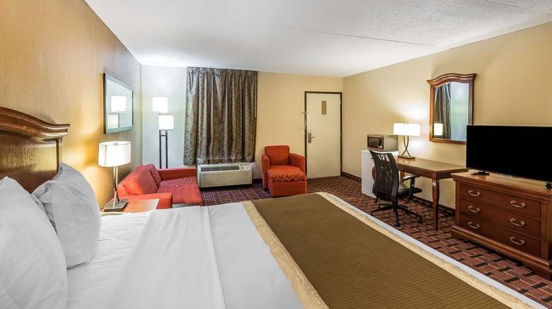 <b>Rodeway Inn Knoxville Room</b>. Images powered by <a href="https://iceportal.shijigroup.com/" title="IcePortal" target="_blank">IcePortal</a>.