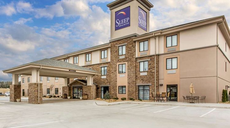 Sleep Inn & Suites Dayton Exterior
