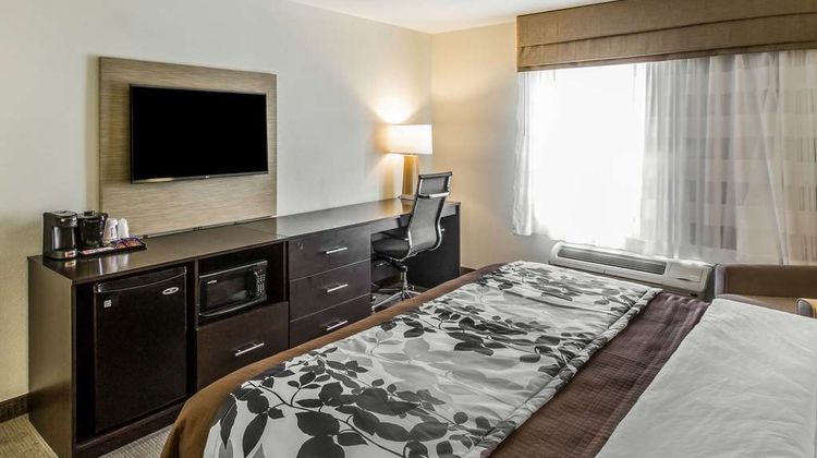 Sleep Inn & Suites Dayton Room