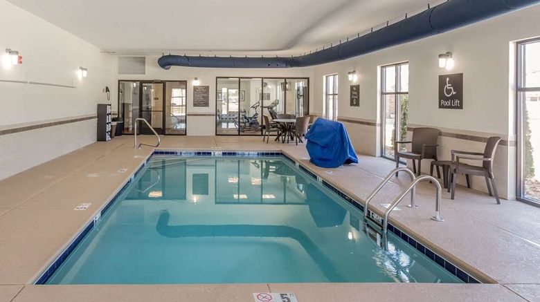 <b>Sleep Inn & Suites Dayton Pool</b>. Images powered by <a href="https://iceportal.shijigroup.com/" title="IcePortal" target="_blank">IcePortal</a>.