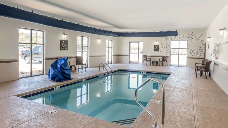 <b>Sleep Inn & Suites Dayton Pool</b>. Images powered by <a href="https://iceportal.shijigroup.com/" title="IcePortal" target="_blank">IcePortal</a>.