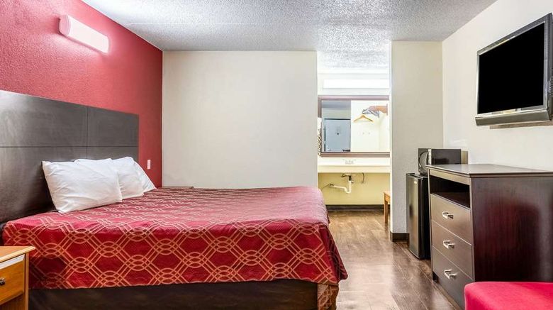 <b>Econo Lodge Knoxville Room</b>. Images powered by <a href="https://iceportal.shijigroup.com/" title="IcePortal" target="_blank">IcePortal</a>.
