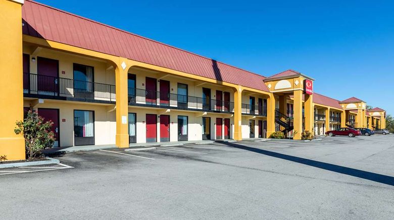 <b>Econo Lodge Knoxville Exterior</b>. Images powered by <a href="https://iceportal.shijigroup.com/" title="IcePortal" target="_blank">IcePortal</a>.