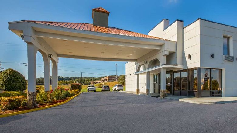 <b>Econo Lodge White Pine Exterior</b>. Images powered by <a href="https://iceportal.shijigroup.com/" title="IcePortal" target="_blank">IcePortal</a>.