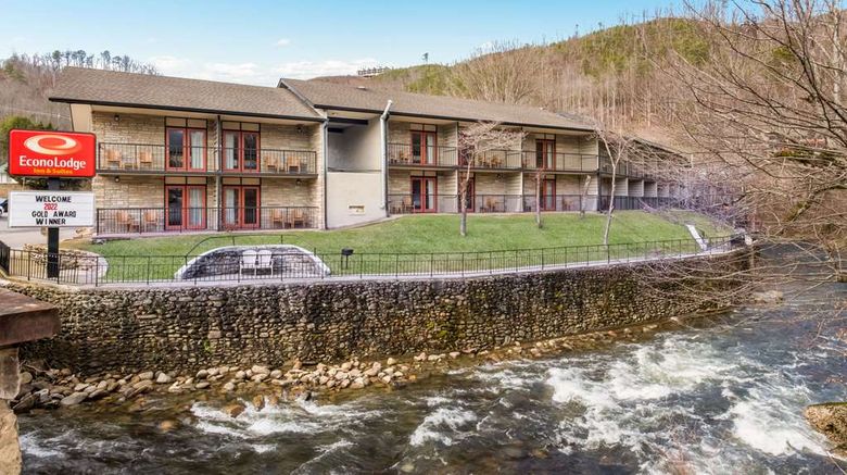 Econo Lodge Inn  and  Suites on the River Exterior. Images powered by <a href="https://iceportal.shijigroup.com" target="_blank" rel="noopener">Ice Portal</a>.