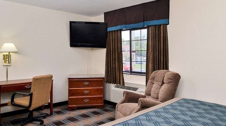 <b>Econo Lodge Inn and Suites Shelbyville Room</b>. Images powered by <a href="https://iceportal.shijigroup.com/" title="IcePortal" target="_blank">IcePortal</a>.