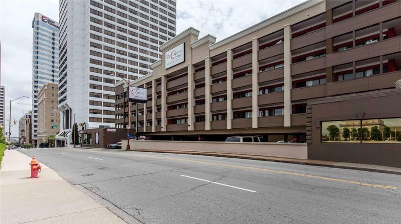 The Capitol Hotel, Ascend Collection Exterior. Images powered by <a href="https://iceportal.shijigroup.com" target="_blank" rel="noopener">Ice Portal</a>.