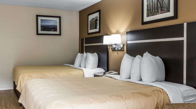 <b>Quality Inn & Suites Gatlinburg Room</b>. Images powered by <a href="https://iceportal.shijigroup.com/" title="IcePortal" target="_blank">IcePortal</a>.