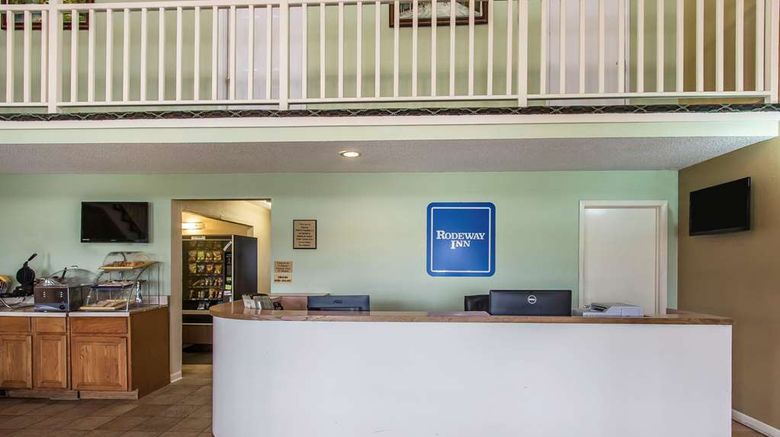 <b>Rodeway Inn Jackson Lobby</b>. Images powered by <a href="https://iceportal.shijigroup.com/" title="IcePortal" target="_blank">IcePortal</a>.