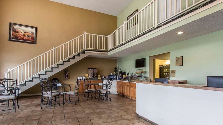<b>Rodeway Inn Jackson Lobby</b>. Images powered by <a href="https://iceportal.shijigroup.com/" title="IcePortal" target="_blank">IcePortal</a>.