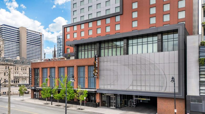 <b>Cambria Hotel Nashville Downtown Exterior</b>. Images powered by <a href="https://iceportal.shijigroup.com/" title="IcePortal" target="_blank">IcePortal</a>.