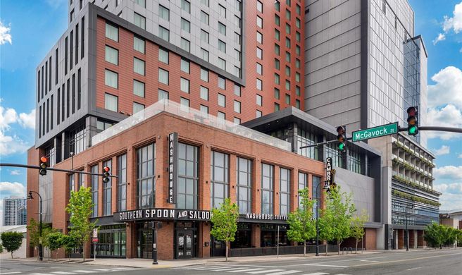 Cambria Hotel Nashville Downtown Exterior