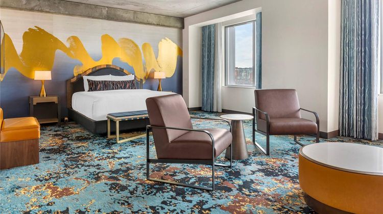 Cambria Hotel Nashville Downtown Suite