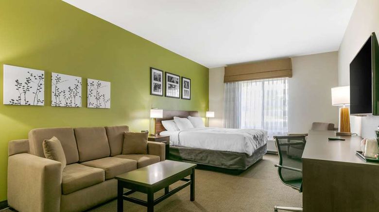 <b>Sleep Inn & Suites Columbia Suite</b>. Images powered by <a href="https://iceportal.shijigroup.com/" title="IcePortal" target="_blank">IcePortal</a>.