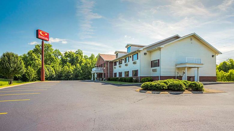 <b>Econo Lodge Inn & Suites Ripley Exterior</b>. Images powered by <a href="https://iceportal.shijigroup.com/" title="IcePortal" target="_blank">IcePortal</a>.