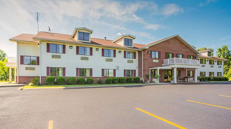 <b>Econo Lodge Inn & Suites Ripley Exterior</b>. Images powered by <a href="https://iceportal.shijigroup.com/" title="IcePortal" target="_blank">IcePortal</a>.