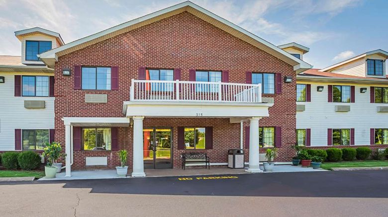 <b>Econo Lodge Inn & Suites Ripley Exterior</b>. Images powered by <a href="https://iceportal.shijigroup.com/" title="IcePortal" target="_blank">IcePortal</a>.