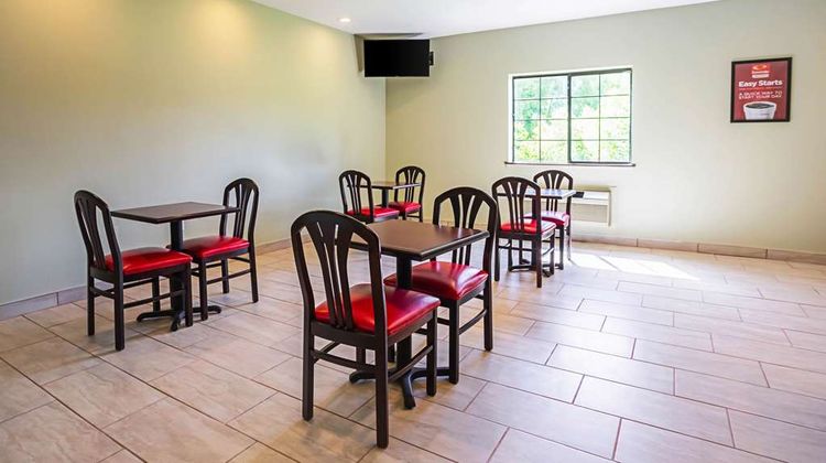 Econo Lodge Inn & Suites Ripley Restaurant