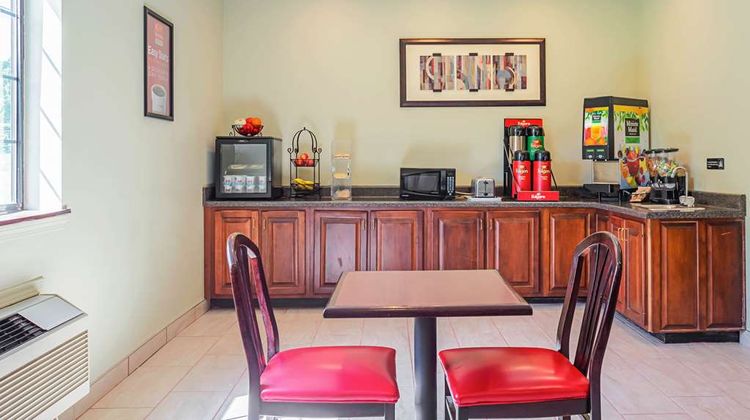 Econo Lodge Inn & Suites Ripley Restaurant