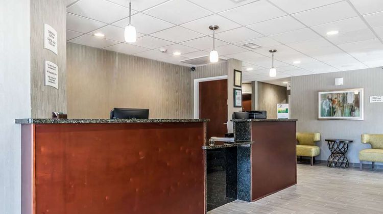Quality Inn Pleasant View Lobby
