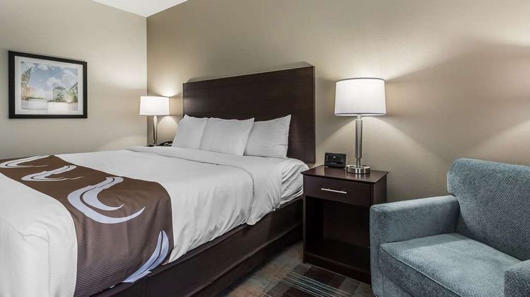 Quality Inn Pleasant View Room