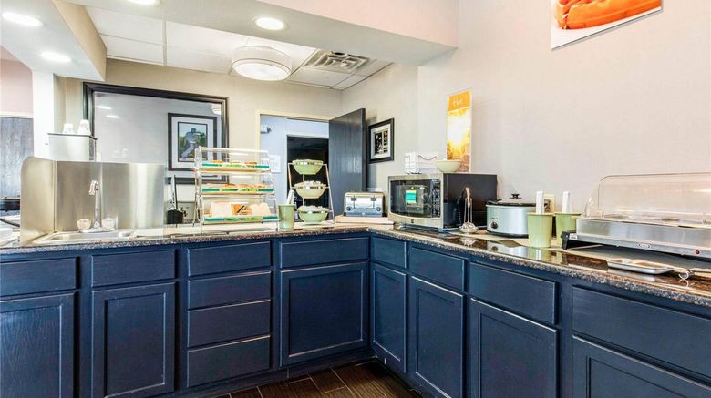 <b>Quality Inn Memphis Airport Restaurant</b>. Images powered by <a href="https://iceportal.shijigroup.com/" title="IcePortal" target="_blank">IcePortal</a>.