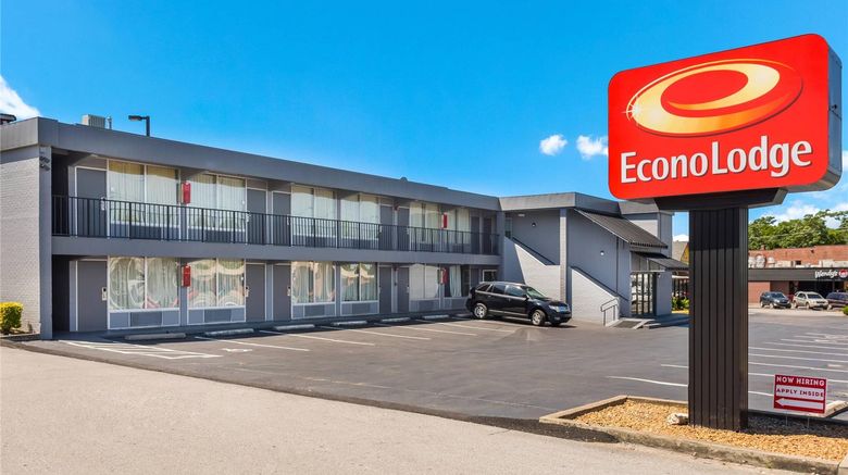 <b>Econo Lodge Gallatin Exterior</b>. Images powered by <a href="https://iceportal.shijigroup.com/" title="IcePortal" target="_blank">IcePortal</a>.