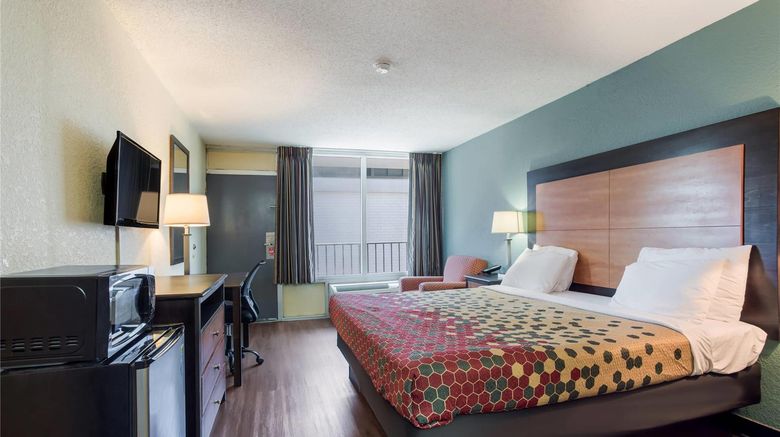 <b>Econo Lodge Gallatin Room</b>. Images powered by <a href="https://iceportal.shijigroup.com/" title="IcePortal" target="_blank">IcePortal</a>.