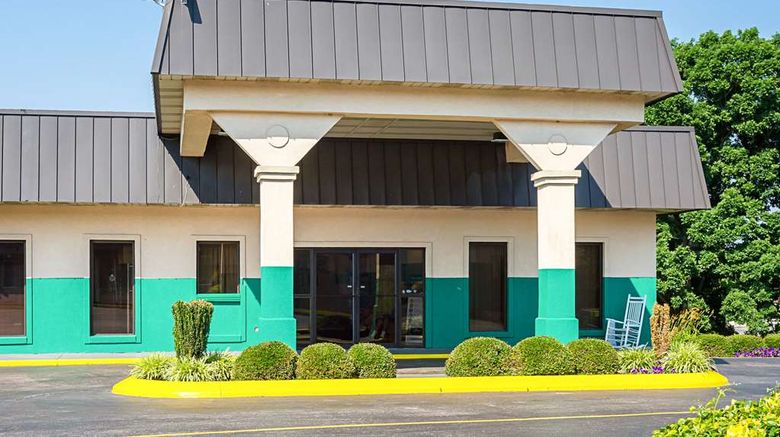 <b>Quality Inn Hurricane Mills TN Exterior</b>. Images powered by <a href="https://iceportal.shijigroup.com/" title="IcePortal" target="_blank">IcePortal</a>.