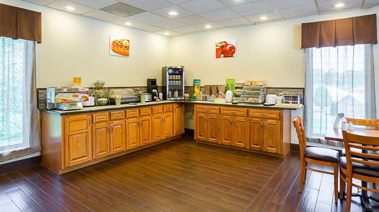 <b>Quality Inn Hurricane Mills TN Restaurant</b>. Images powered by <a href="https://iceportal.shijigroup.com/" title="IcePortal" target="_blank">IcePortal</a>.
