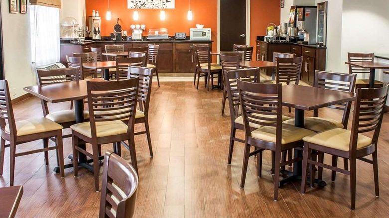 <b>Sleep Inn Maingate Six Flags Restaurant</b>. Images powered by <a href="https://iceportal.shijigroup.com/" title="IcePortal" target="_blank">IcePortal</a>.