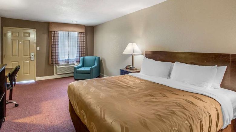 <b>Quality Inn & Suites Port Arthur Room</b>. Images powered by <a href="https://iceportal.shijigroup.com/" title="IcePortal" target="_blank">IcePortal</a>.