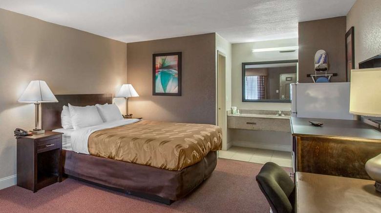 <b>Quality Inn & Suites Port Arthur Room</b>. Images powered by <a href="https://iceportal.shijigroup.com/" title="IcePortal" target="_blank">IcePortal</a>.