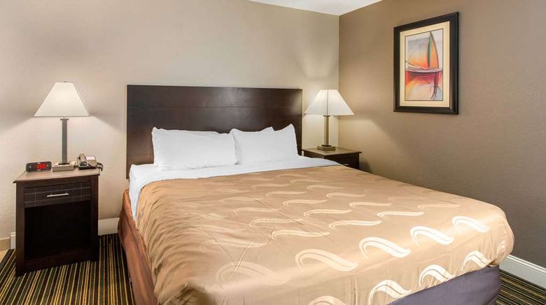 <b>Quality Inn & Suites Port Arthur Suite</b>. Images powered by <a href="https://iceportal.shijigroup.com/" title="IcePortal" target="_blank">IcePortal</a>.