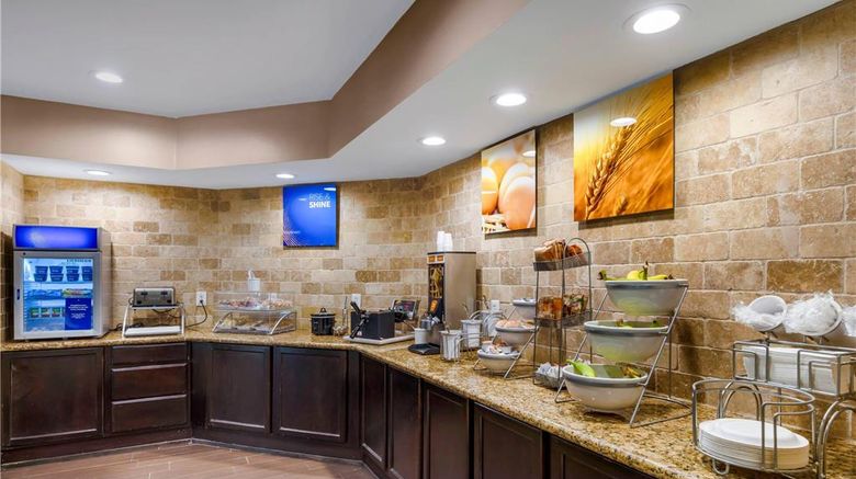<b>Comfort Suites Park Central Restaurant</b>. Images powered by <a href="https://iceportal.shijigroup.com/" title="IcePortal" target="_blank">IcePortal</a>.