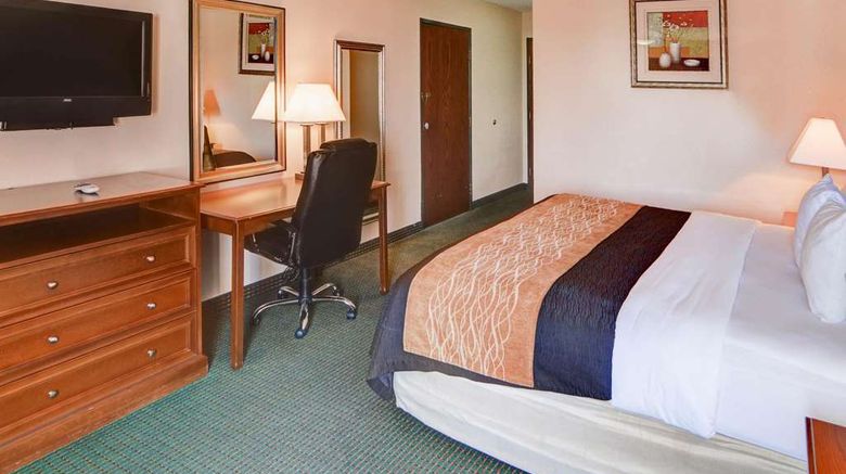<b>Quality Inn Forest Hill Room</b>. Images powered by <a href="https://iceportal.shijigroup.com/" title="IcePortal" target="_blank">IcePortal</a>.