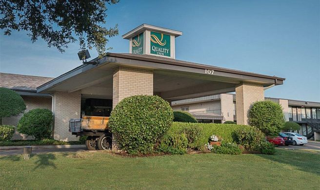 Quality Inn Ennis Exterior