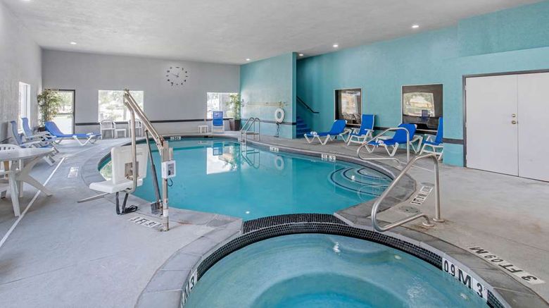 <b>Clarion Inn & Suites DFW North Pool</b>. Images powered by <a href="https://iceportal.shijigroup.com/" title="IcePortal" target="_blank">IcePortal</a>.
