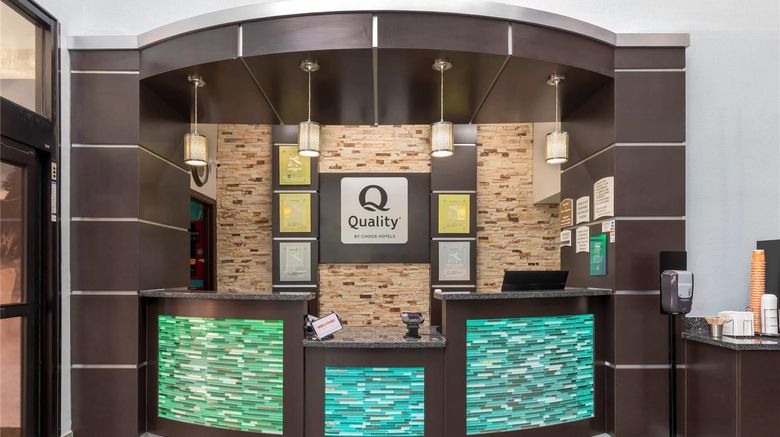<b>Quality Inn Lobby</b>. Images powered by <a href="https://iceportal.shijigroup.com/" title="IcePortal" target="_blank">IcePortal</a>.