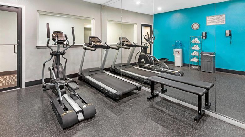 <b>Quality Inn Health</b>. Images powered by <a href="https://iceportal.shijigroup.com/" title="IcePortal" target="_blank">IcePortal</a>.