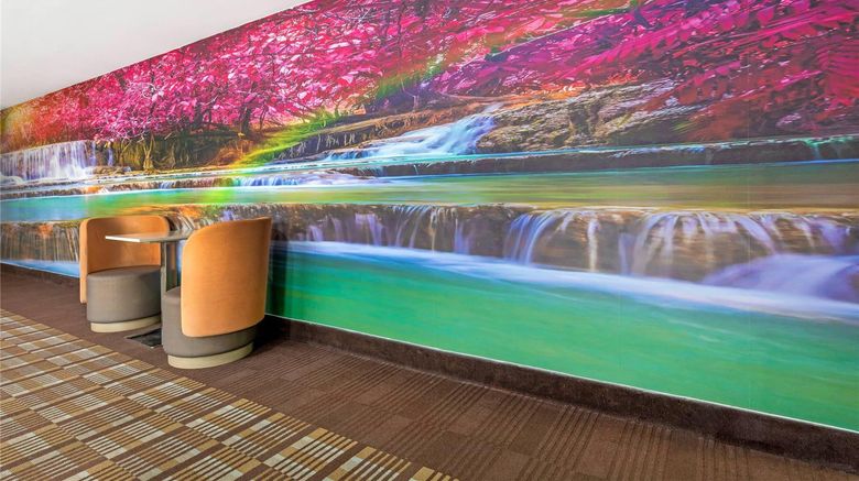 <b>Quality Inn Lobby</b>. Images powered by <a href="https://iceportal.shijigroup.com/" title="IcePortal" target="_blank">IcePortal</a>.