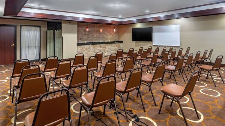 Quality Suites North/Galleria Meeting