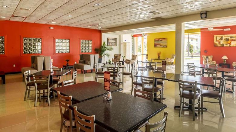<b>Clarion Inn near McAllen Airport Restaurant</b>. Images powered by <a href="https://iceportal.shijigroup.com/" title="IcePortal" target="_blank">IcePortal</a>.