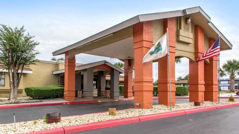 <b>Quality Inn & Suites near AT&T Center Exterior</b>. Images powered by <a href="https://iceportal.shijigroup.com/" title="IcePortal" target="_blank">IcePortal</a>.