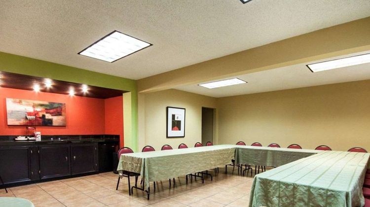 Quality Inn Airport East Meeting