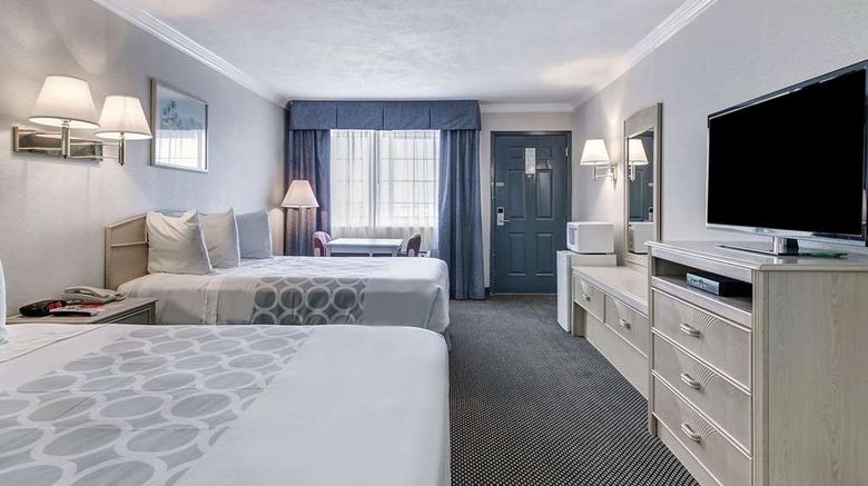 <b>Econo Lodge, Van Horn Room</b>. Images powered by <a href="https://iceportal.shijigroup.com/" title="IcePortal" target="_blank">IcePortal</a>.